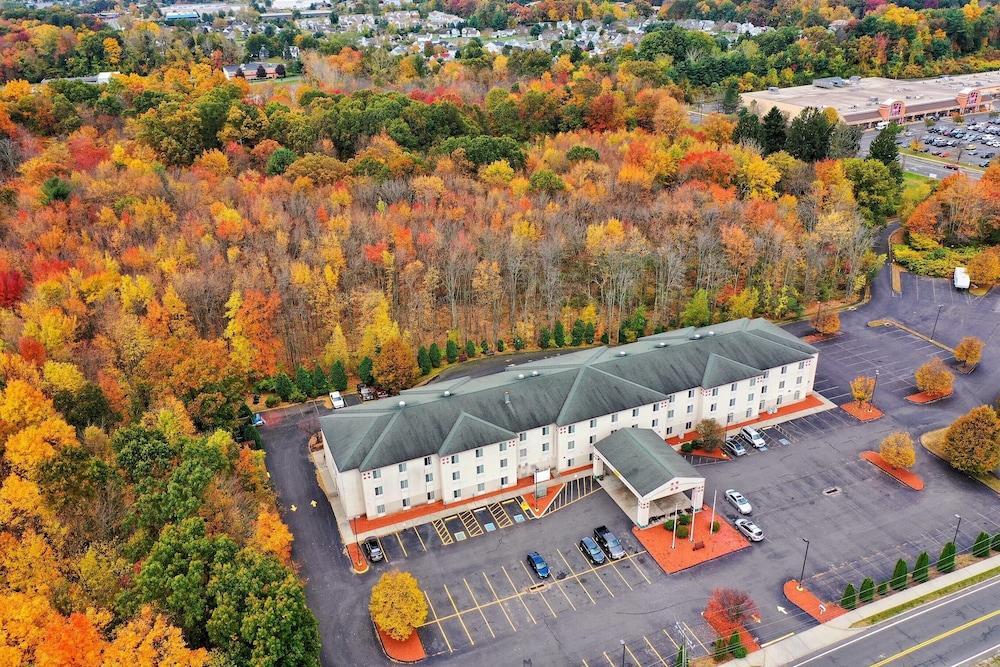 Best Western Manchester Exterior photo